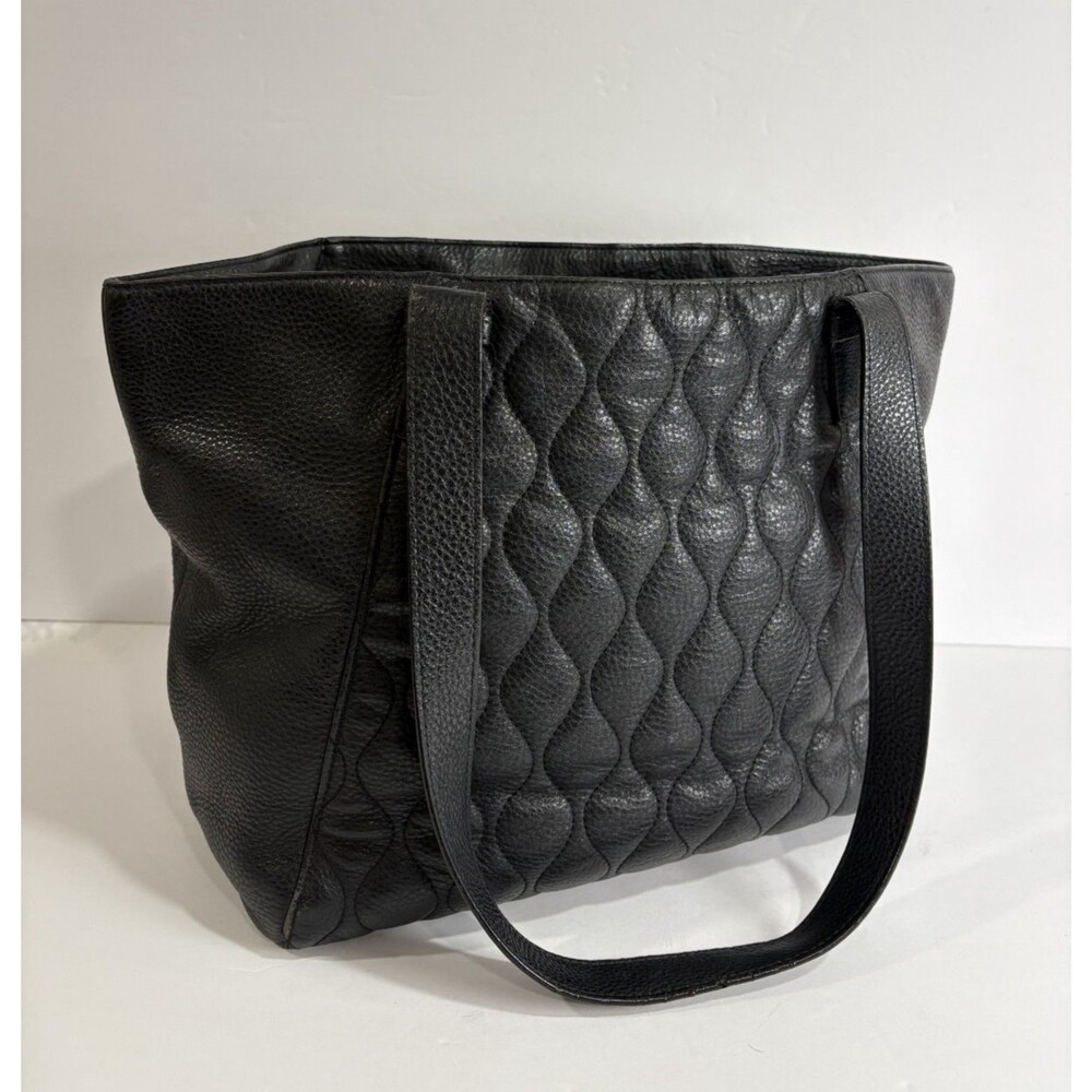 Vera Bradley Women's Tote Shoulder Bag Black Quilted Leather With Floral Pattern - Picture 8 of 12